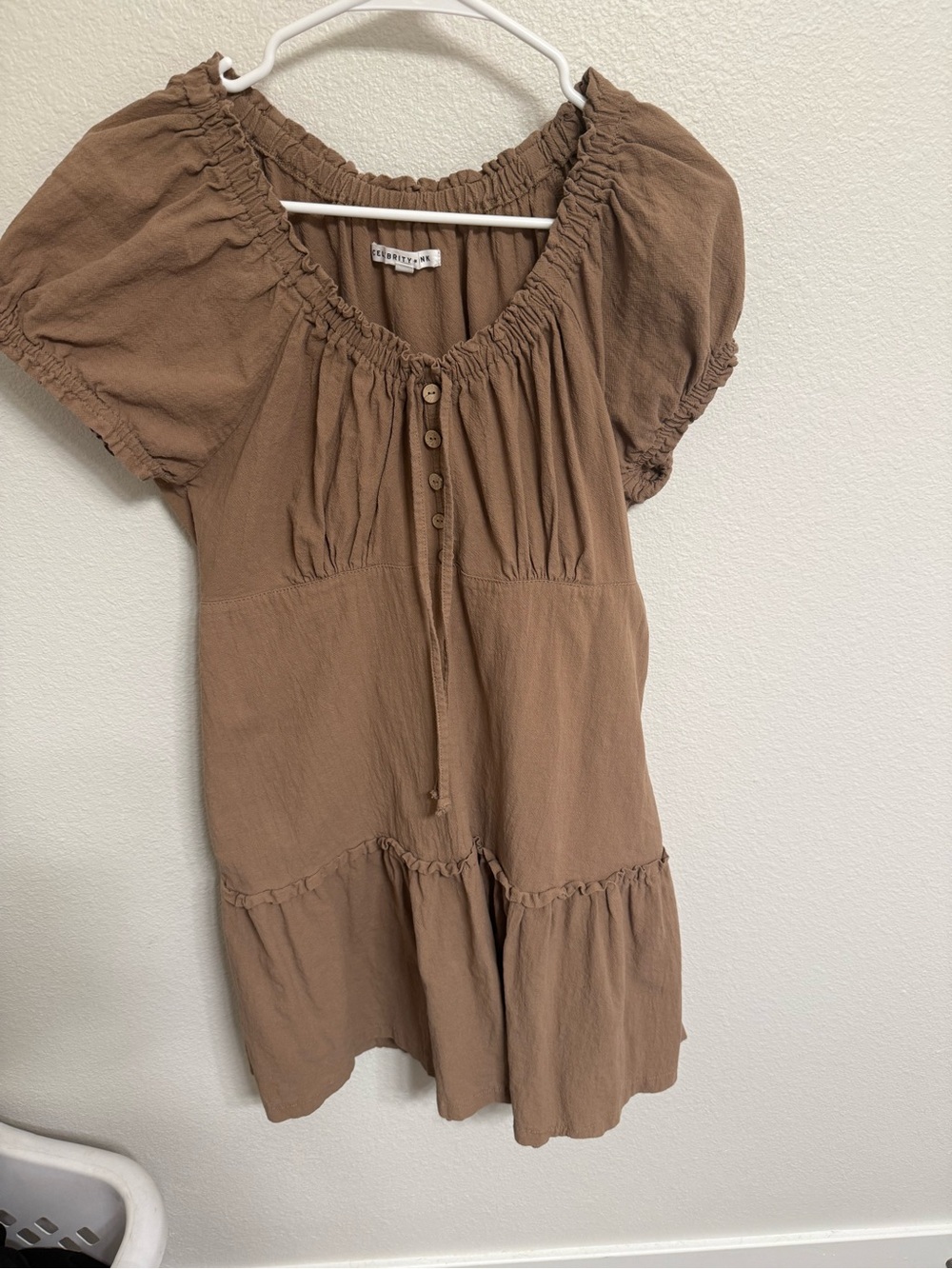 Celebrity Pink Brown Smocked Short Sleeve Midi Dress